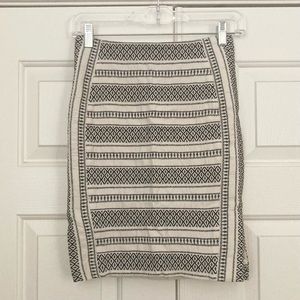 Ann Taylor LOFT embroidered skirt size 0